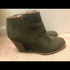 Old navy bootie